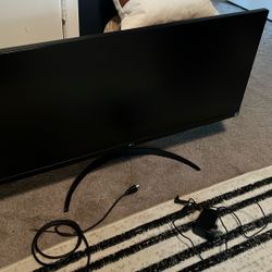 LG Ultra Wide 32” 100hz Monitor 