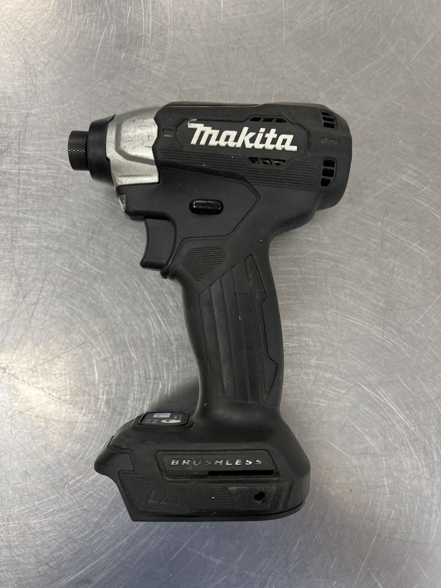 Makita 18v Brushless Impact 201111/14