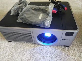 InFocus in5104 projector hdmi