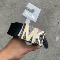 Michael Kors Reversible” Belt! 