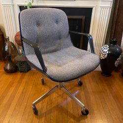 Vintage Steelcase Mid-Century Executive Office Chair – Chrome Base