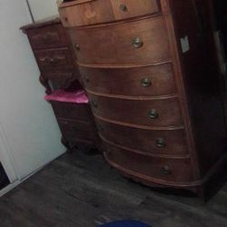 2nd Dresser/with 2nightstand tables