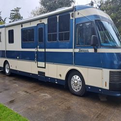 1988 Beaver Marquis