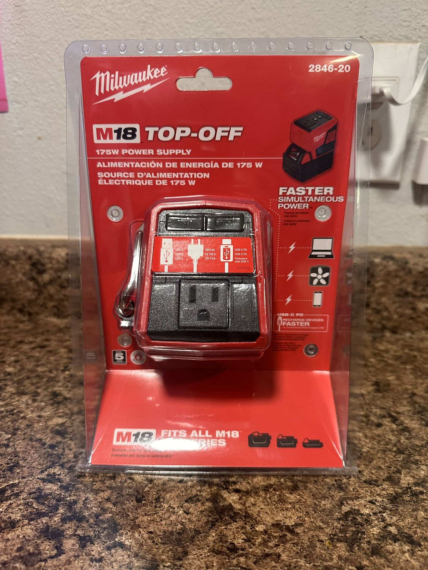 Milwaukee M18 18-Volt Lithium-Ion 175-Watt Powered Compact Inverter for M18 Batteries (Tool-Only)