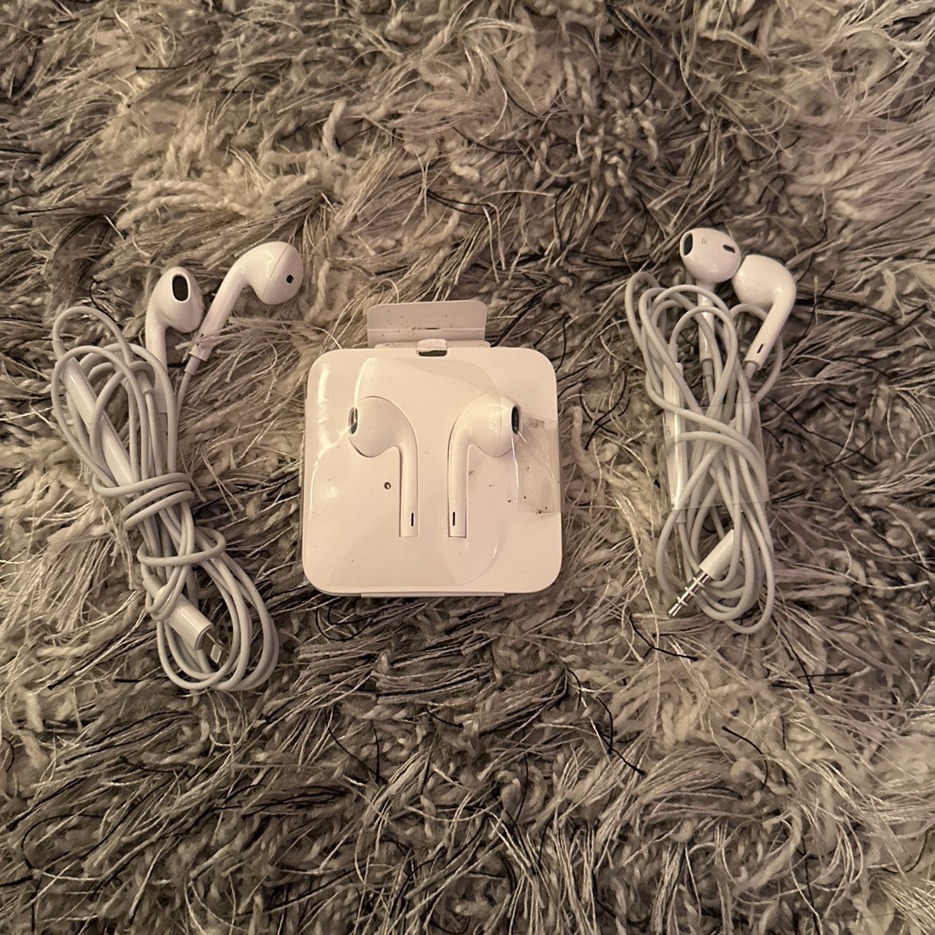 Genuine Apple Earphones