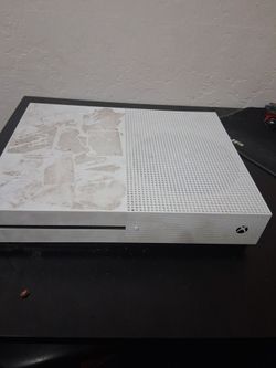 Xbox 1 x white