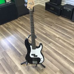 Squirt P-Bass Fender   (Mint) 