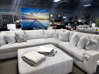 Customizable sectionals! Only $49 down 🚨📦 Easy Financing, No credit needed!