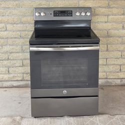 VERY NICE GE 5 BURNER SMOOTH-TOP ELECTRIC RANGE 5.3 cu ft OVEN STOVE HOME KITCHEN MAJOR APPLIANCE