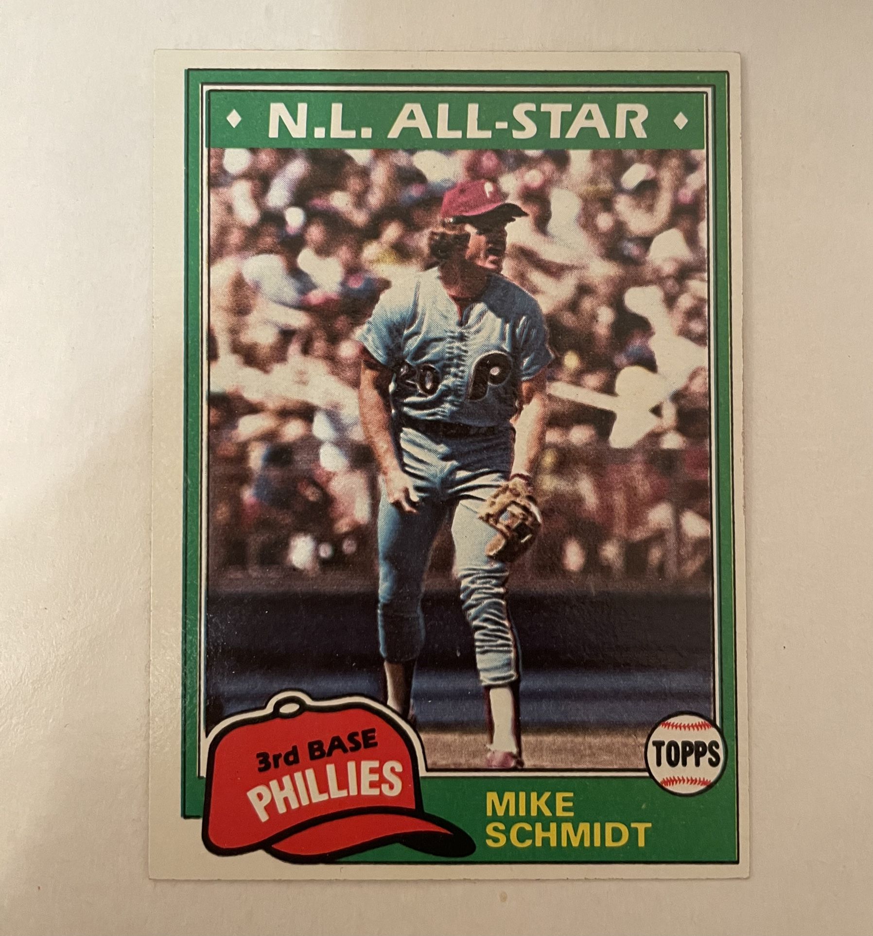 Mint 1981 TOPPS BASEBALL MIKE SCHMIDT #540 MLB HOF Philadelphia Phillies Very rare to run across in this good of condition! PSA?