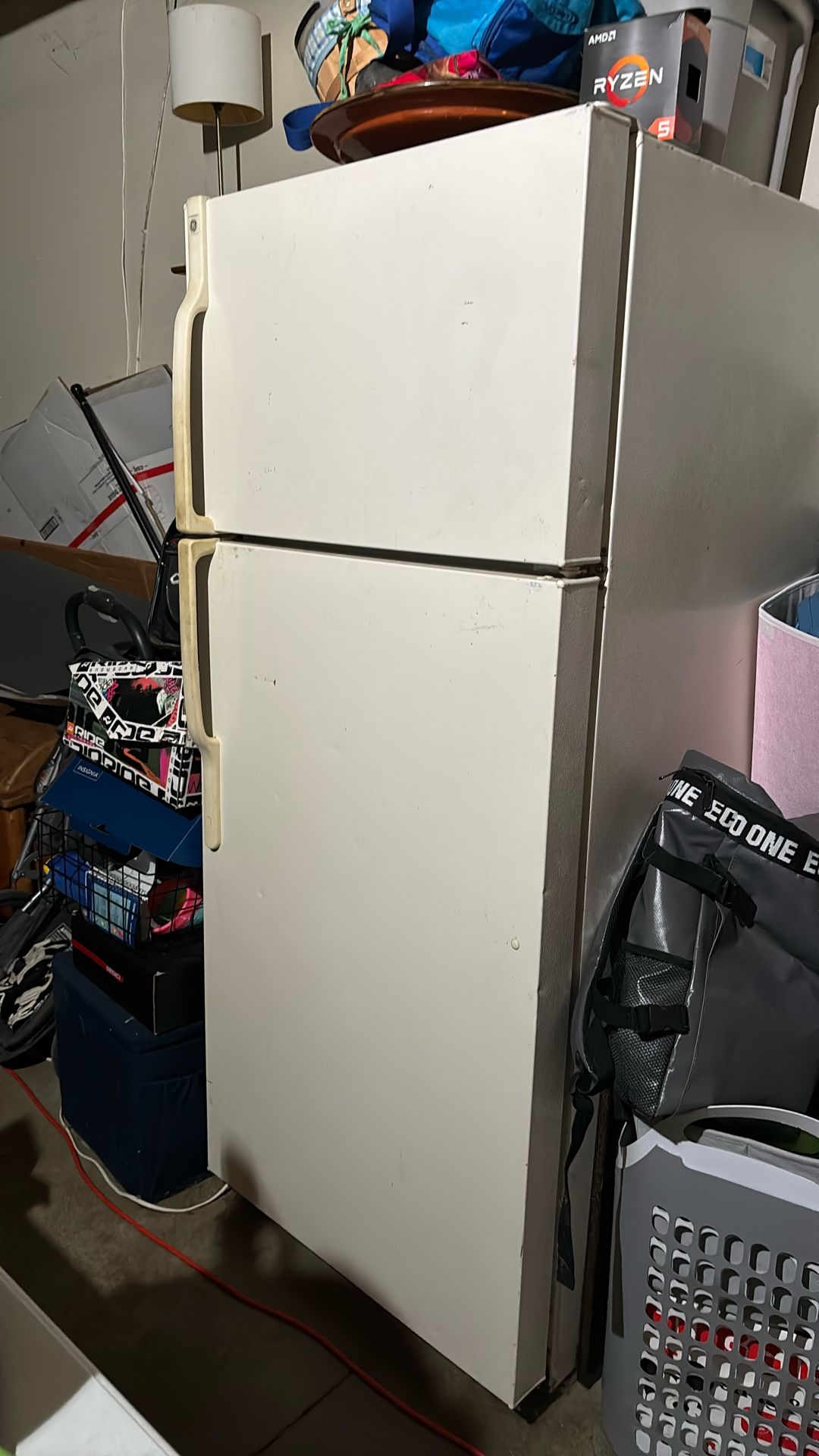 GE Refrigerator