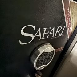 Cannon Safari SF4818 Safe With Electronic Keypad Lock