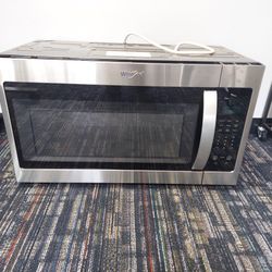 Almost New New Whirpool Microwave Hood Combo