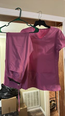 Heart and soul small light pink scrubs