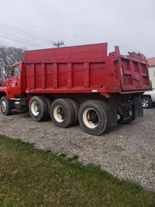 Ford L9000 Dump truck