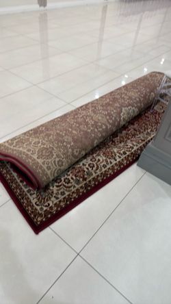 Almost new rugs 8 x 10