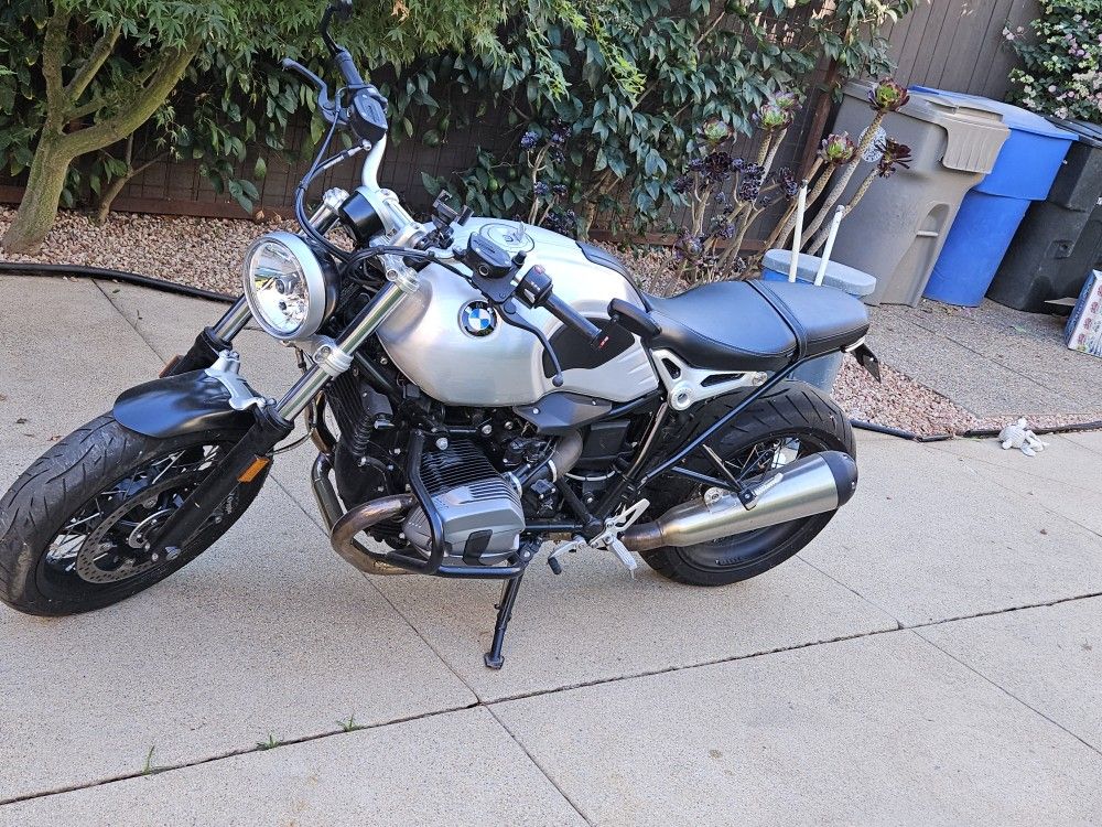 2017 BMW Ninet