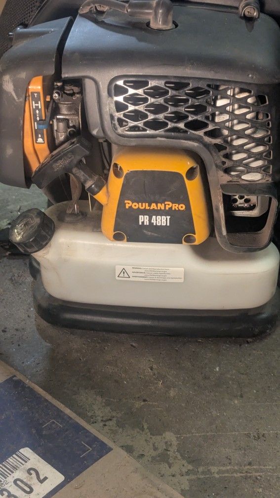 (Like New) POULAN PRO*PR48RT BACKPACK BLOWER