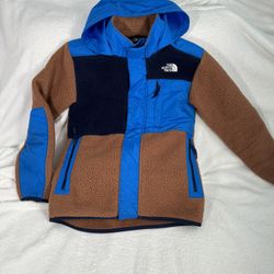 The NORTH FACE Boys Jacket 