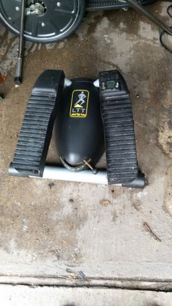 Thigh workout machine