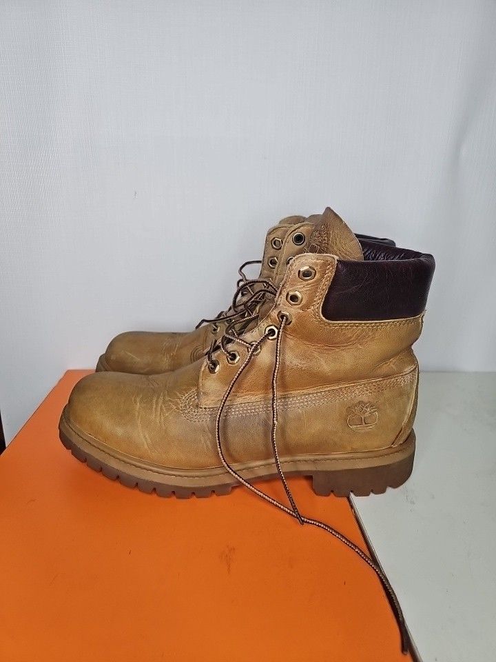 Timberland Tan Beige Heritage Series Boots Leather Size 9.5