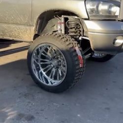 24x14 chrome polish AXE OFF ROAD 3713.50 24 5799$