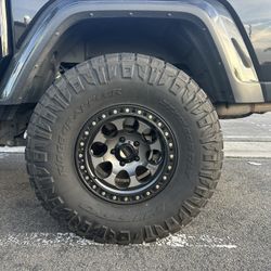 Kmc Wheels Nitto Tires 37’s