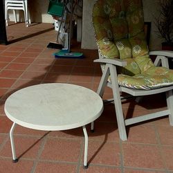Mid-century Modern Vintage  Fiberglass  Patio Table 29 In, Near 51 And Shea