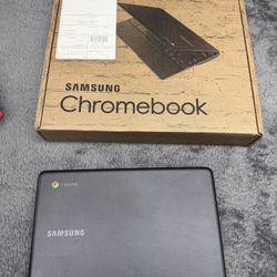 Samsung Chromebook 3 Laptop in good shape!  New Charger! 