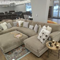 🔥AS LOW AS $165M, O DOWN, INTEREST FREE 🔥DELIVERY & SHIPPING 🚚