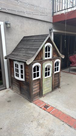 Kids wooden playhouse