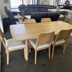 Dining Table With 6 Chairs 