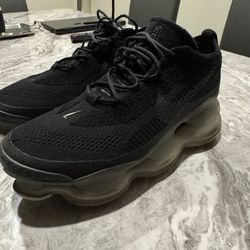 Nike flynit scorpion Size 11.5