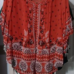 Cute New Ladies Top.from Macy's. ..size M