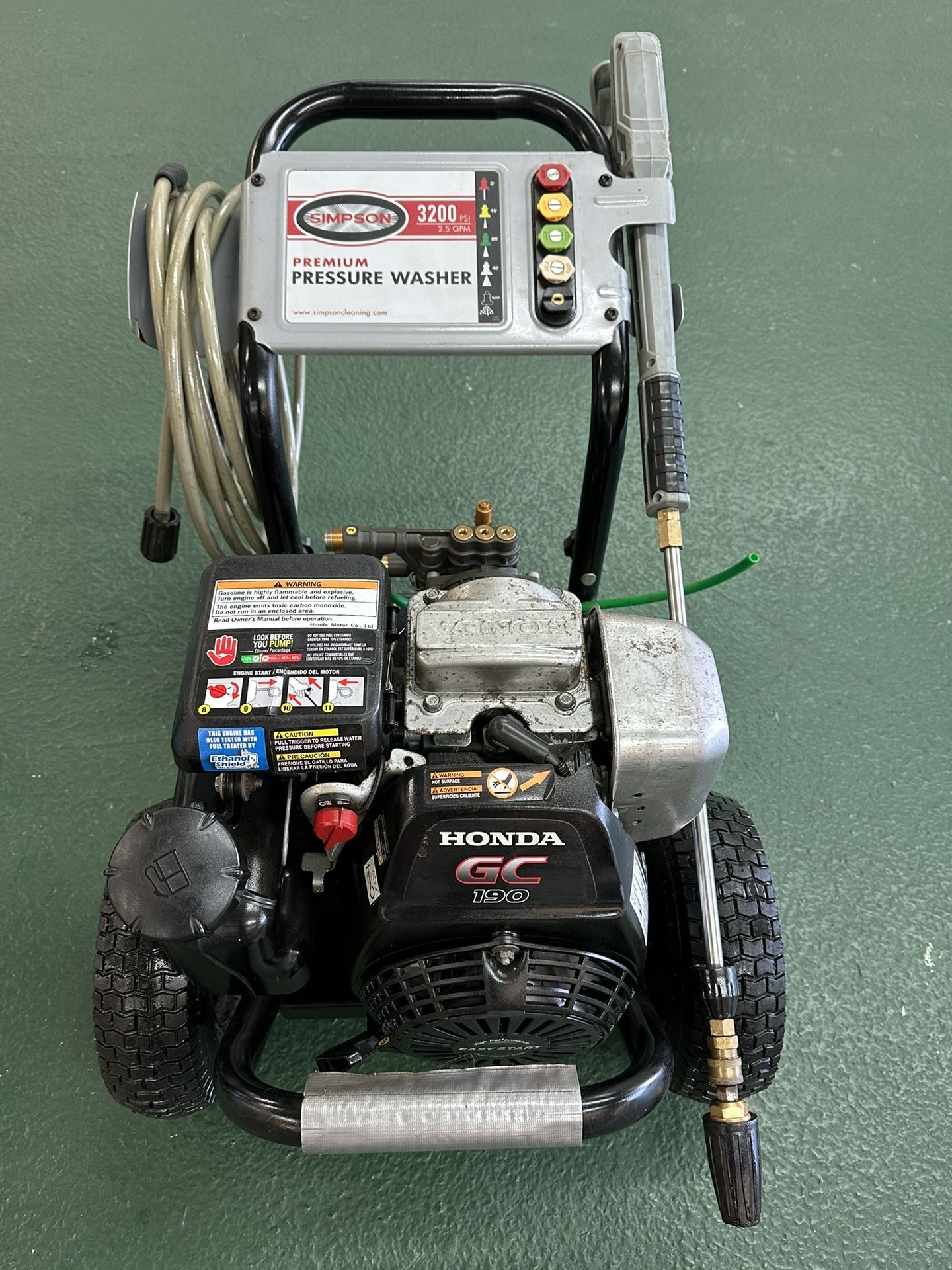 Simpson MSH3125-S MegaShot 3200 PSI 2.5 GPM Gas Cold Water Pressure Washer with HONDA GC190 Engine