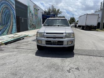 2003 INFINITI QX4