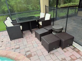 Outdoor patio set