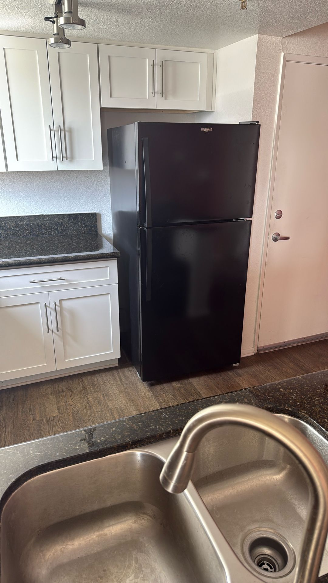 WHIRLPOOL FRIDGE