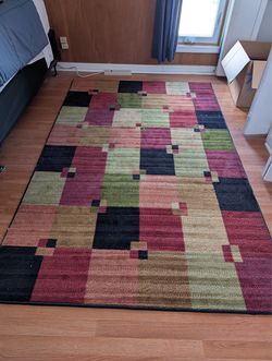 Vintage geometric style area rug