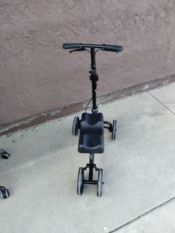 Black Knee Scooter Walker with Hand Brakes