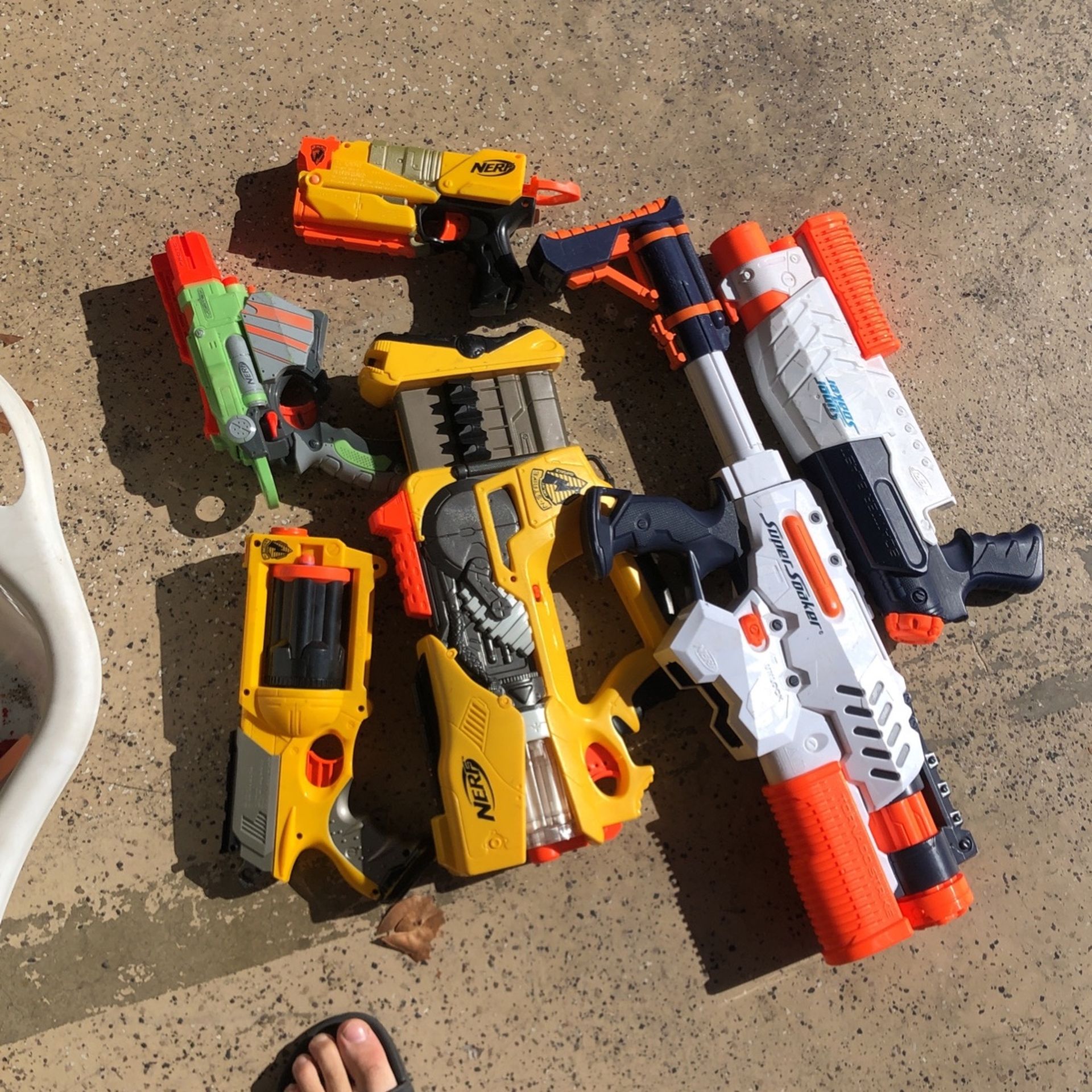 Nerf/ Water Guns