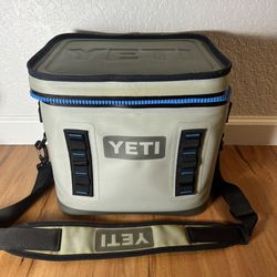 YETI Hopper Flip 12 Soft Cooler - Fog Gray & Tahoe Blue