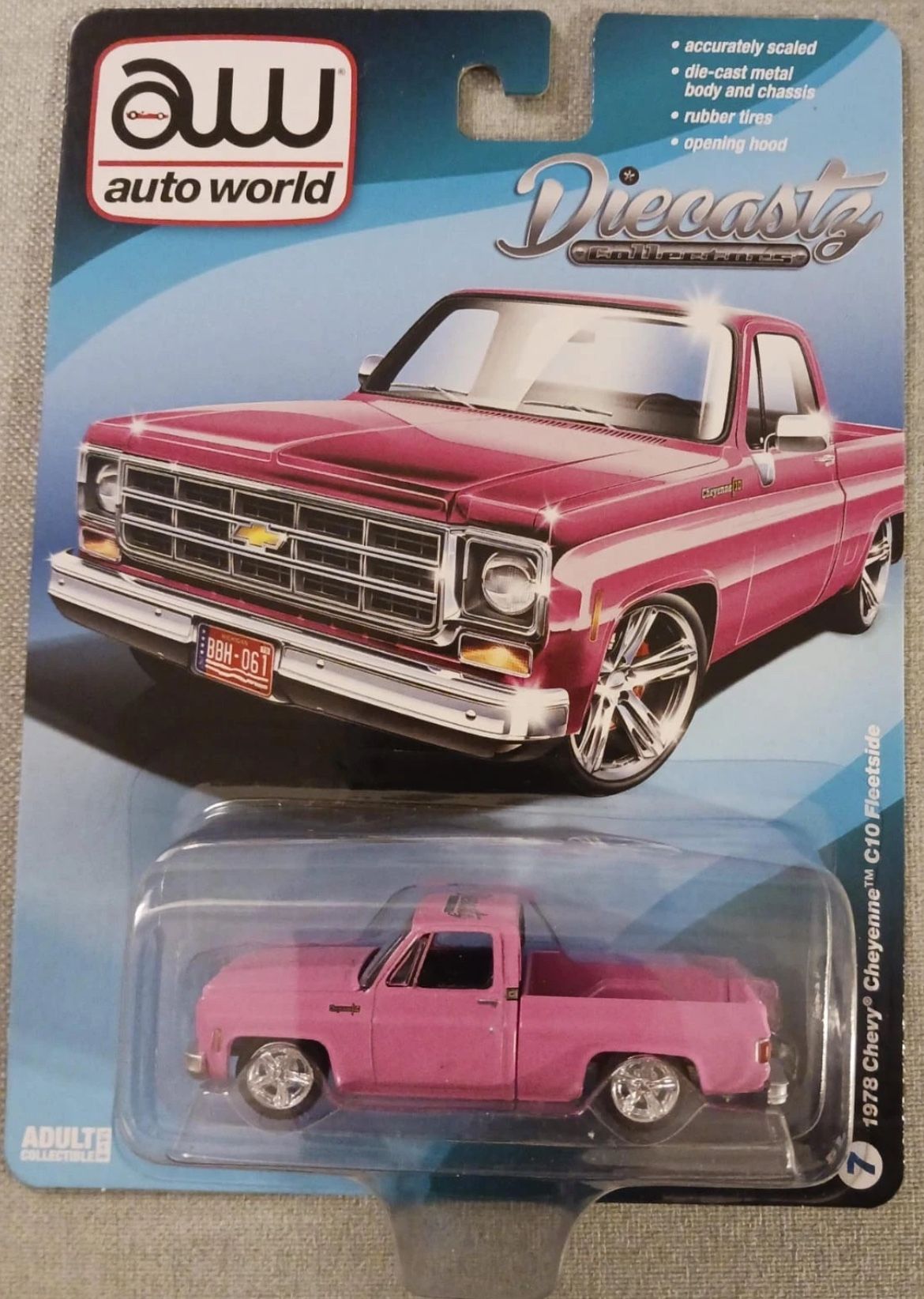Auto World 1/64 Diecastz 1978 Chevrolet Cheyenne C10 Fleetside Pink