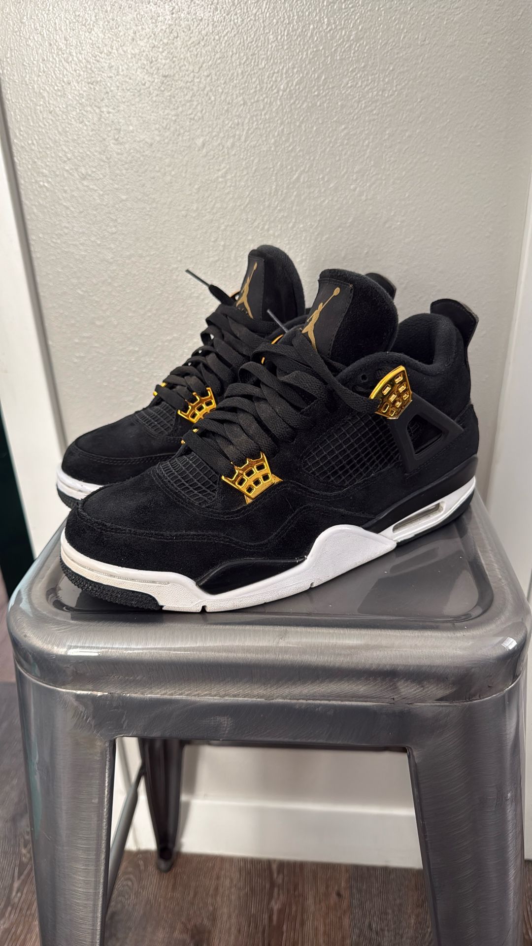Jordan 4 “Royalty”