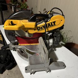 Miter Saw Dewwalt 