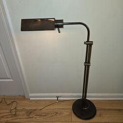 MCM Fredrick Cooper Brass Adjustable Height (35"- 56") Pharmacy Floor Lamp Reading Lamp

Antique Brass
Frederick Cooper
Pharmacy Lamp  