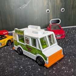Vintage 1998 -  HOT WHEELS  EXPRESSO COFFEE TRUCK Rare Ice Cream Latte Original Old