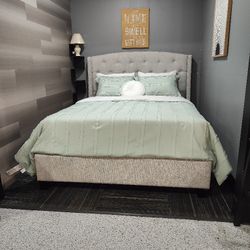 Bedframe 