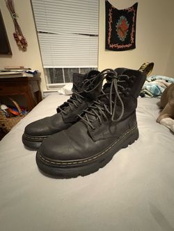 Dr. Martens Tarik Utility Boots - Wyoming Black