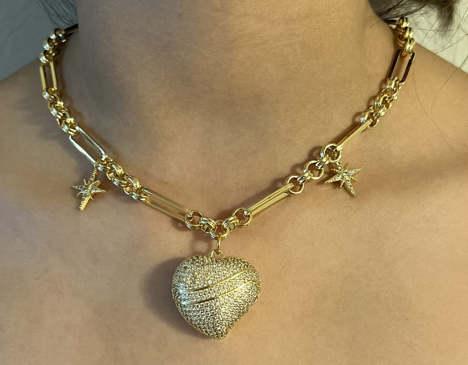 Gold laminated heart choker